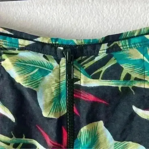 Catalina M Womens Black Tropical Print Shorts Light Weight Swim Beach Cruise