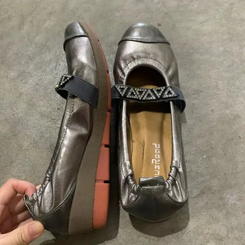⭐️ Silver Metallic Crystal Strap Cap Toe Flats SZ 7.5