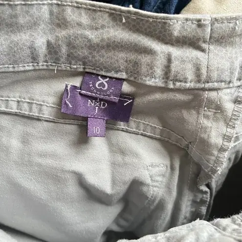 NYDJ Alisha Ankle Size 10 Jeans Denim Lizard Print Gray Casual Crop Pants