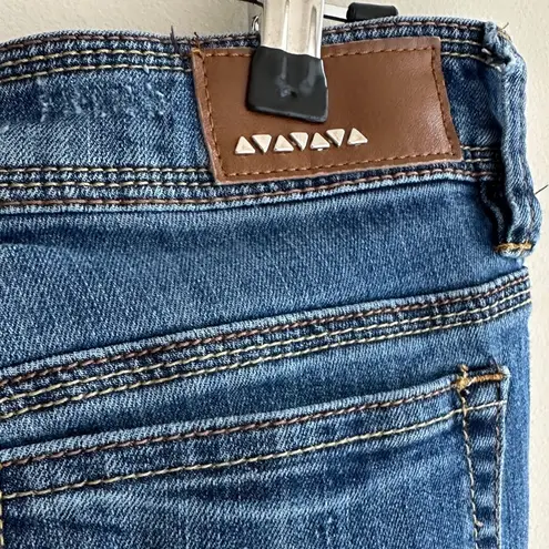 Dollhouse Charley Women's Distressed Blue Jeans, Size 11