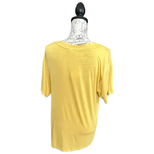 Hem & Thread New Goldenrod Short Sleeve T-shirt Slit Hem Stretch Small NWT