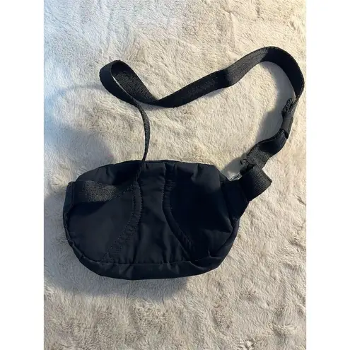 Vuori Unisex Black Hip Pack Belt Bag with Adjustable Strap