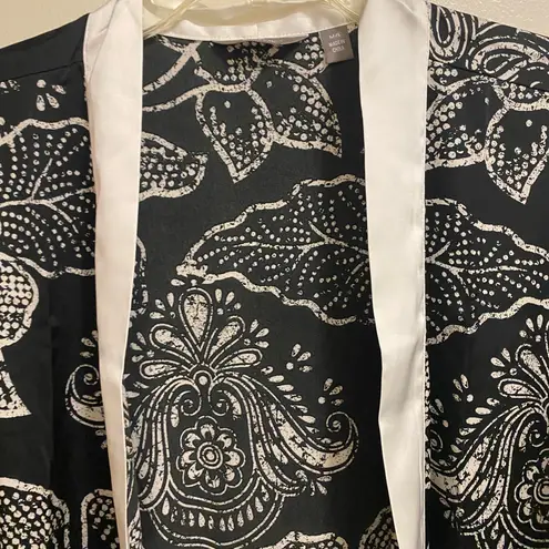 Breezies Womens Long Kimono Robe M Medium Black & White Floral Leaf Print New Size undefined