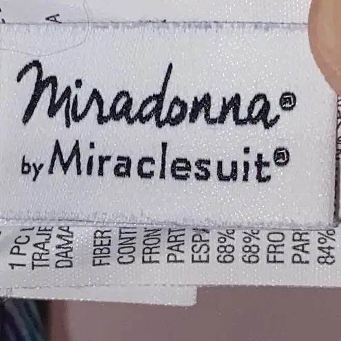 MiracleSuit MIRADONNA BY WO SIZE 16 Vibrant Leaf PatternOne piece swimsuit clean