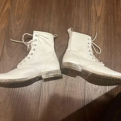 Veronica Combat Frye Boots White Size 6