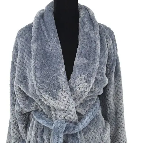 Legacy & Main Luxury Velvet Fleece Bath Robe in Grey One Size Gray Size undefined