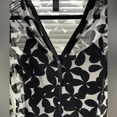 Inc international Concepts 2-piece Blouse with Cami in Black and White