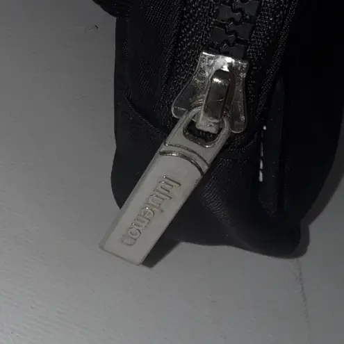 Lululemon Everywhere Belt Bag Fanny Pack Travel Pouch Adjustable Strap Waist Pac Black