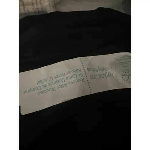 ANDIE Malibu Snap Front One Piece Swimsuit Black Size Large