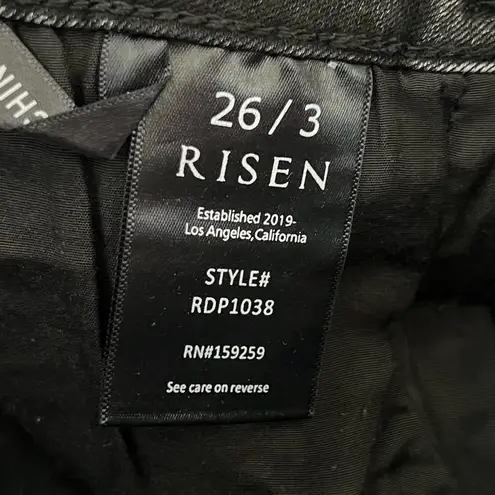 Risen Jean High-Waisted Distressed Faded Black Fray Hem Belted Jeans | 26/3