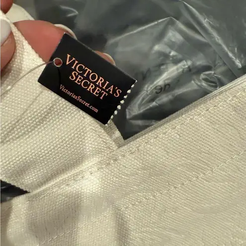 Victoria's Secret  Cream Tote Bag with Elegant Twilly Scarf
NWT