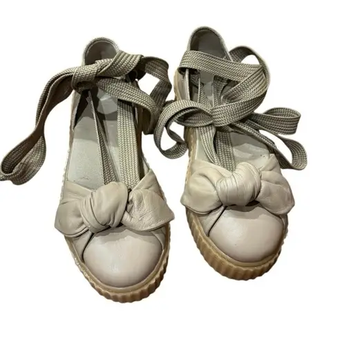 Puma FENTY Rihanna Bow Creeper Sandal Natural Oatmeal Size 8 RARE Lace