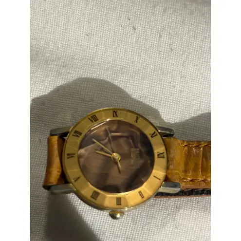 Britannia Quartz Watch Brown Marble Style Dial Roman Numerals Gold Tone