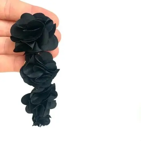 Shashi Lily Earrings in Black Womens New with Box Dangle Drop Flowers