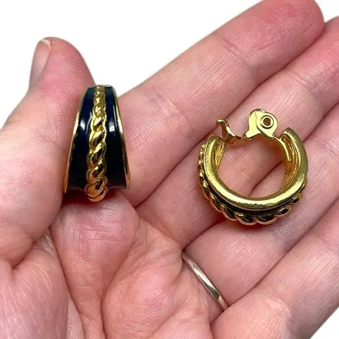 Monet Vintage Signed Navy Blue Enamel Gold Tone Clip On Earrings Classic Chic