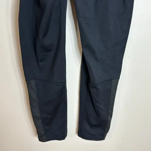 Under Armour  IMG academy elastic waist athletic pants size Small