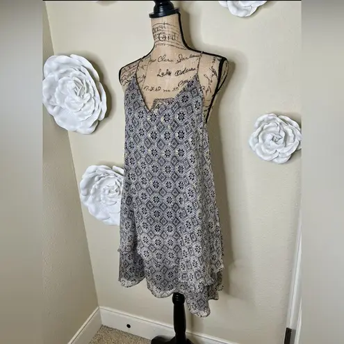 Lavender Brown NTM: , Black & Cream Print with Gold Threads Mini Dress Sz L