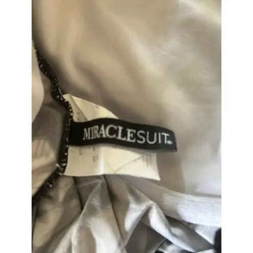 MiracleSuit Floral Black & White Tankini Top – Size 10