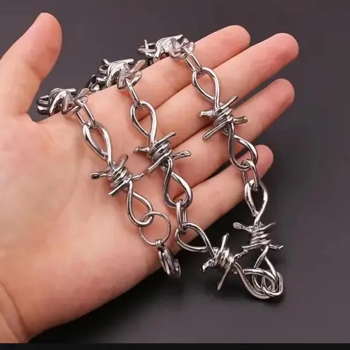 Silver Barb Wire Chain Necklace