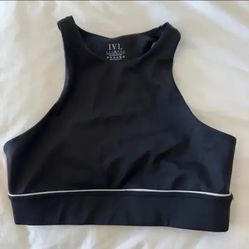 IVL Collective | Revolve | Curve Sports Bra in Jet Black & Brilliant White Size M