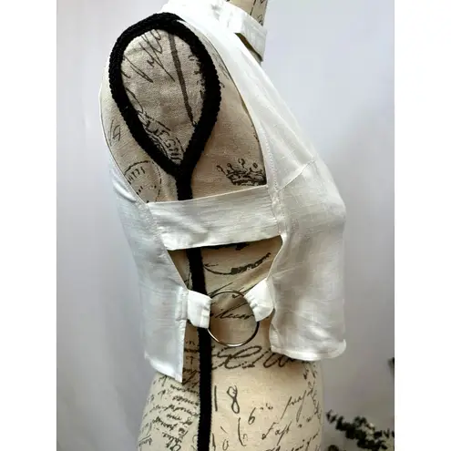 Charms Fashion Choker Crop Top V