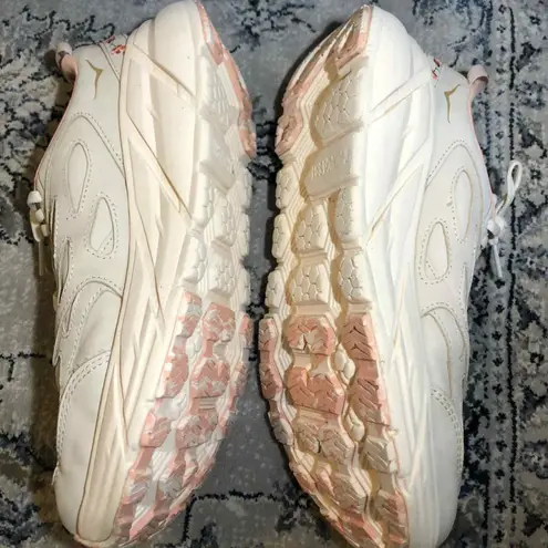 Hoka Vibrant Bloom Clifton L Running Shoes Vanilla Dry Clay