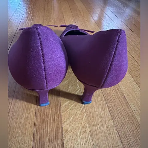 Nina Burgundy Bow Pointed Toe Kitten Heels, Size 11 Medium