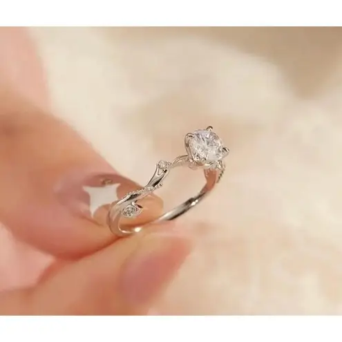 None Women's Silver branch shaped Ring Size 7