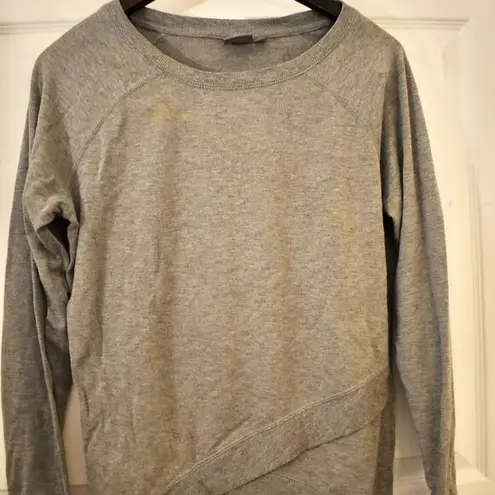 Daisy Fuentes cross sweatshirt