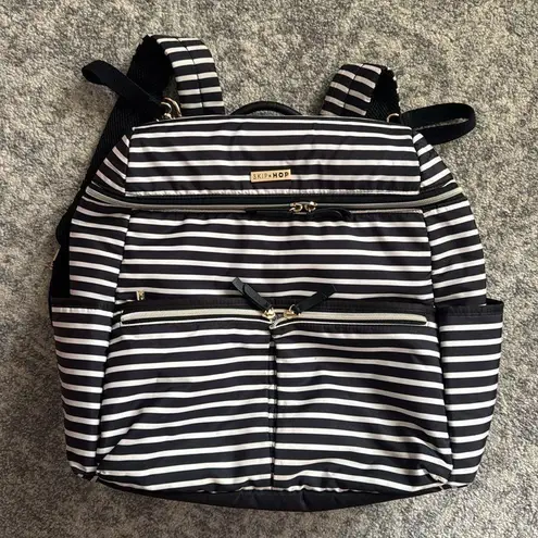 Skip Hop Flatiron Diaper Backpack Black