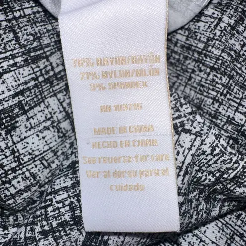 Hope & Harlow • Stretch Capri Women Size Small Pull On Ankle Slit Office Classic Black