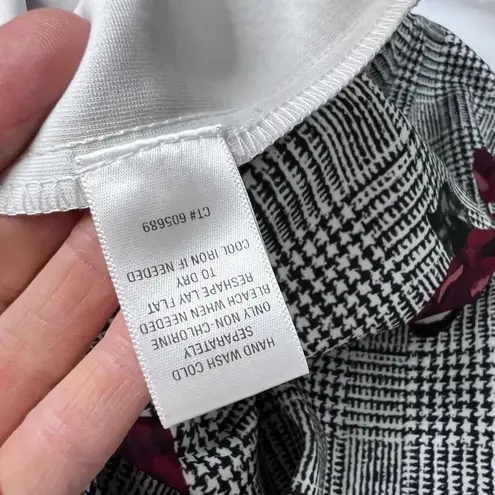 Roz & Ali Sleeveless Black Floral Rose Print Fit & Flare Skater Dress Size 2