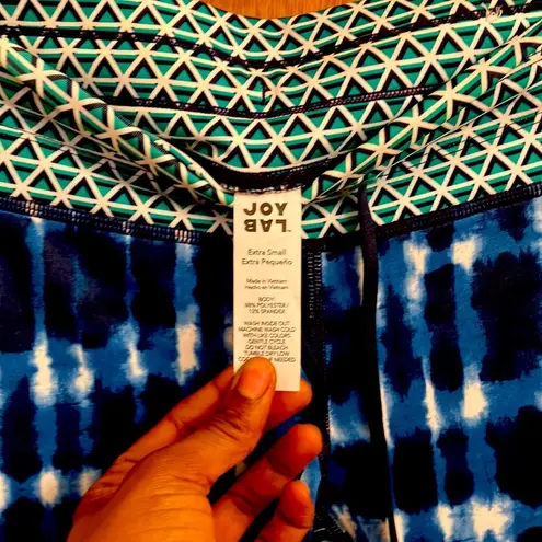 Joy Lab printed multi-colored leggings