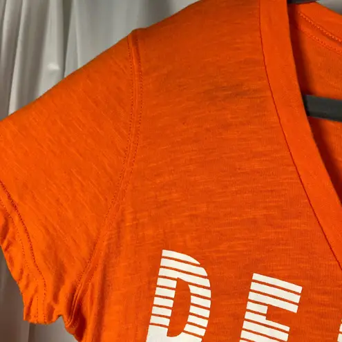 Denver Broncos NFL Womens T Shirt Large Orange Football V Neck Tee