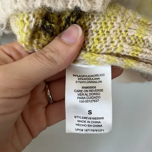 Every Fuzzy Vintage Stripe Crew Neck Long Sleeve Sweater in Women's Size S Yellow