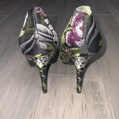 Charles by Charles David Purple, Black Floral Pointed Toe Pump Stiletto Heels 7M