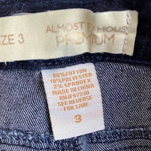 Almost Famous  sz 3 high waist short shorts‎ jean shorts - Image 5