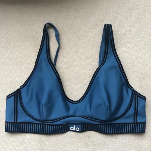 Alo Yoga Airlift Line Up Bra Eclipse Blue M