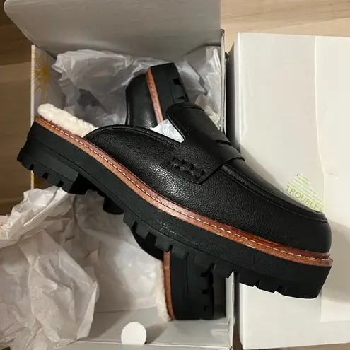 Yellow Box Shareen Black Vegan Leather Loafer Mules with Vegan Fur Lining Size 9