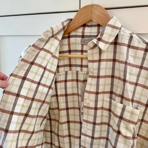 Everlane  The Boxy Flannel Button Down Shacket Shirt, (White) Brown Plaid sz. XS - Image 15