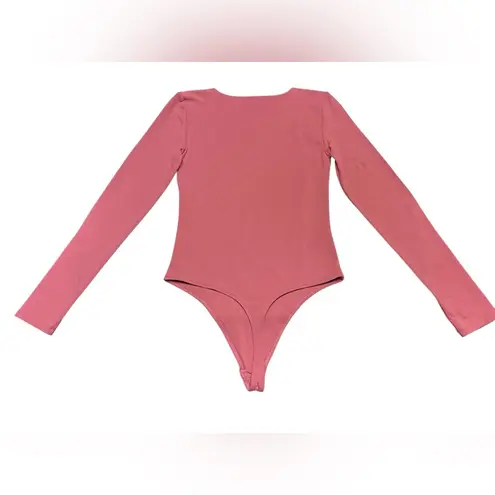 Babaton Aritzia  Contour Crew Long Sleeve Bodysuit,size M