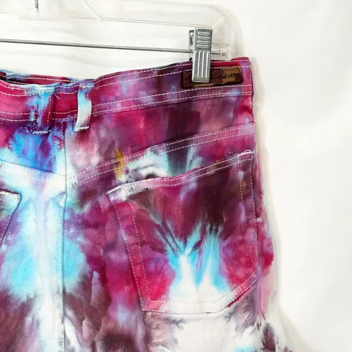 Gloria Vanderbilt Size 12 Denim Shorts Handmade Tie Dye Blue Purple Mom VTG 332