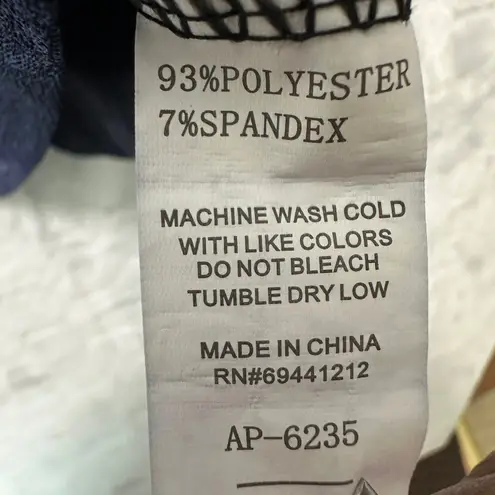 Victoria Embroidered Floral Top Blue XL/XXL Plus Size Retro Artsy Boho Classic