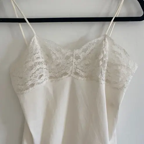 Source Unknown Vintage Made in USA white cream lace trimmed cami camisole top