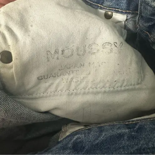 Moussy Vintage Latrobe Tapered Jean in Blue Size 27