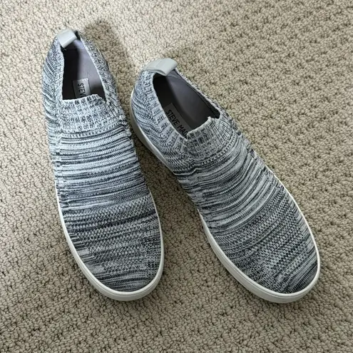 Steve Madden  Gray Slip On Platform Sneakers in Beale