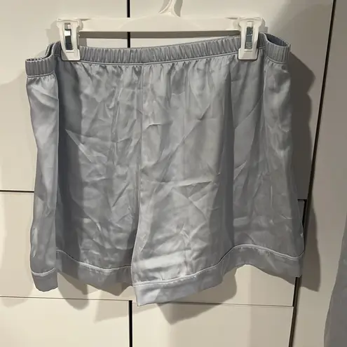 Ann Taylor  sleep set . Size‎ L