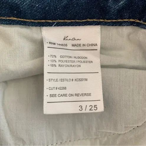 KanCan USA NWT KanCan High Waist Relaxed Thigh Raw Hem Acid Wash Mom Jeans Size 3/25