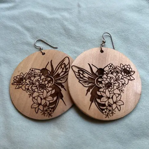 NWOT handmade bee and wildflower earrings
