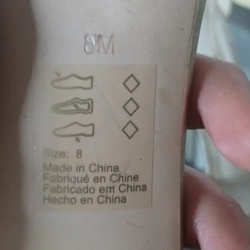 David's Bridal  Sparkling Saylor Heels Size 8